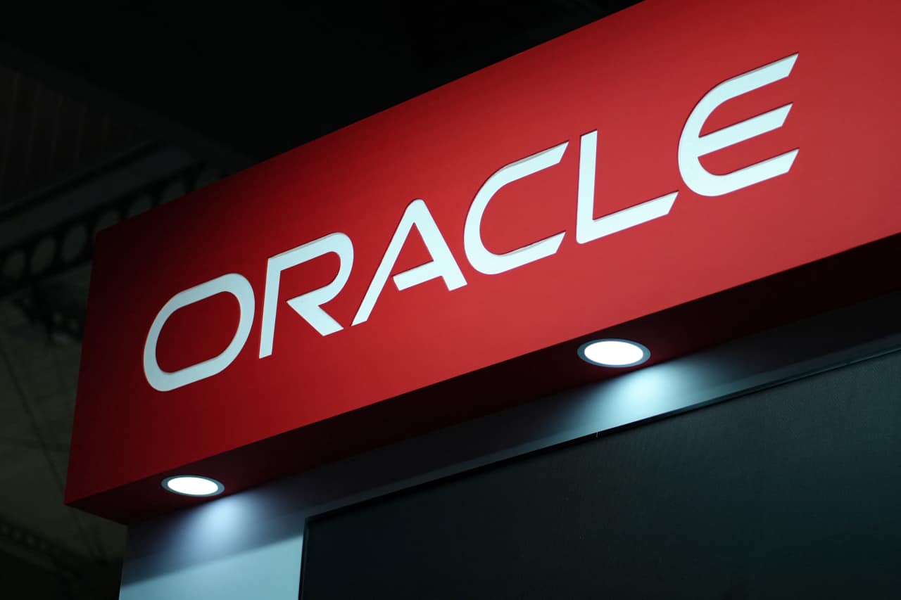 Grafik kenaikan saham Oracle berkat permintaan AI